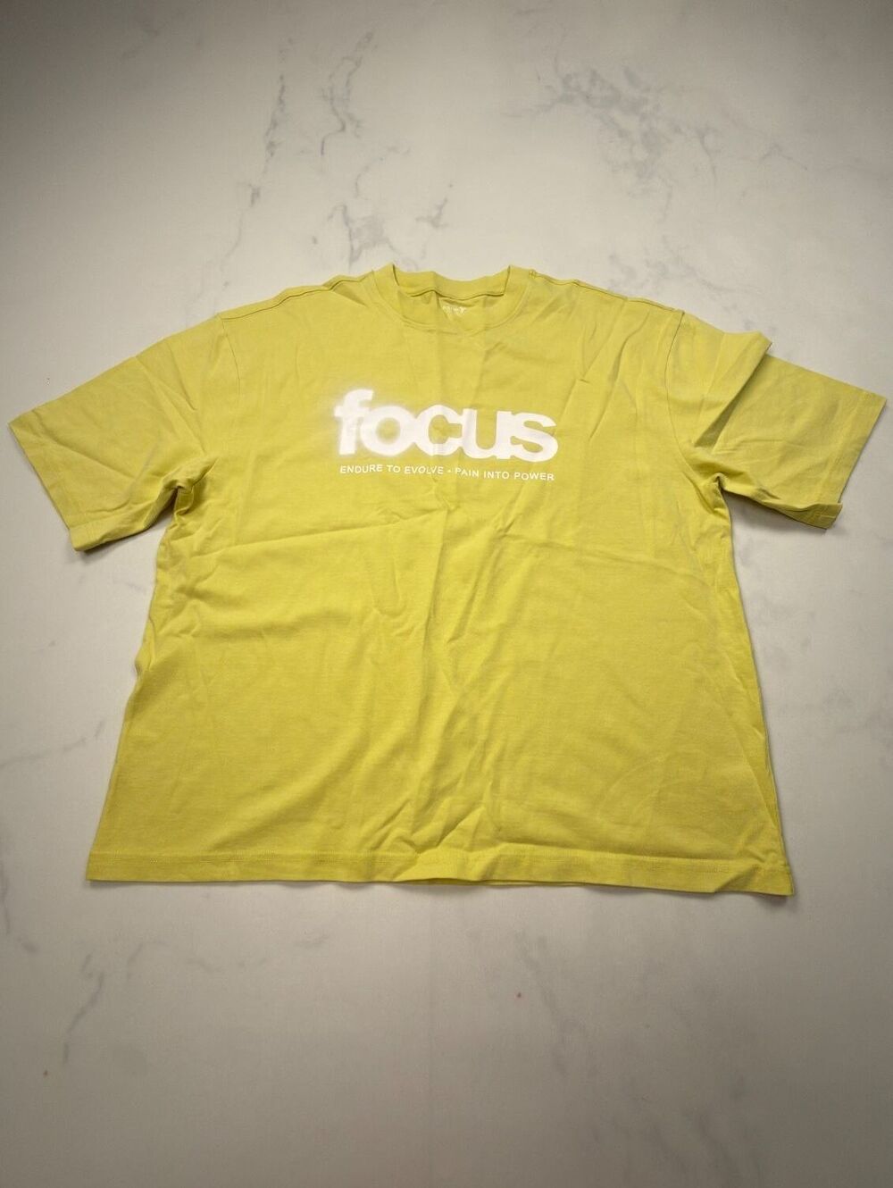 Old Navy Active Endure Into T Shirt Yellow 2010s Minimalist - Womens M